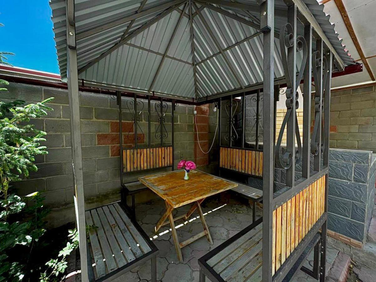 Tan Nuru Guest House Гостевой Дом Тан Нуру Cholpon-Ata Ngoại thất bức ảnh
